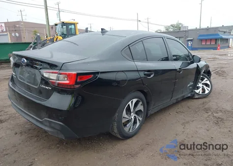 2023 Subaru Legacy Premium z USA, uszkodzony, nr VIN 4S3BWAF62P3003189